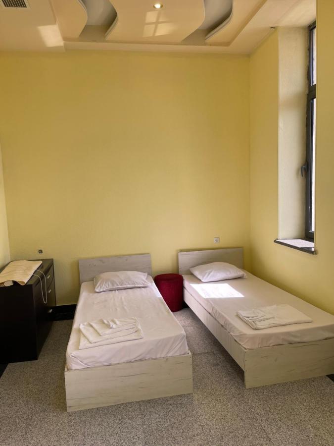 Joy Hotel Apartament Єреван Екстер'єр фото