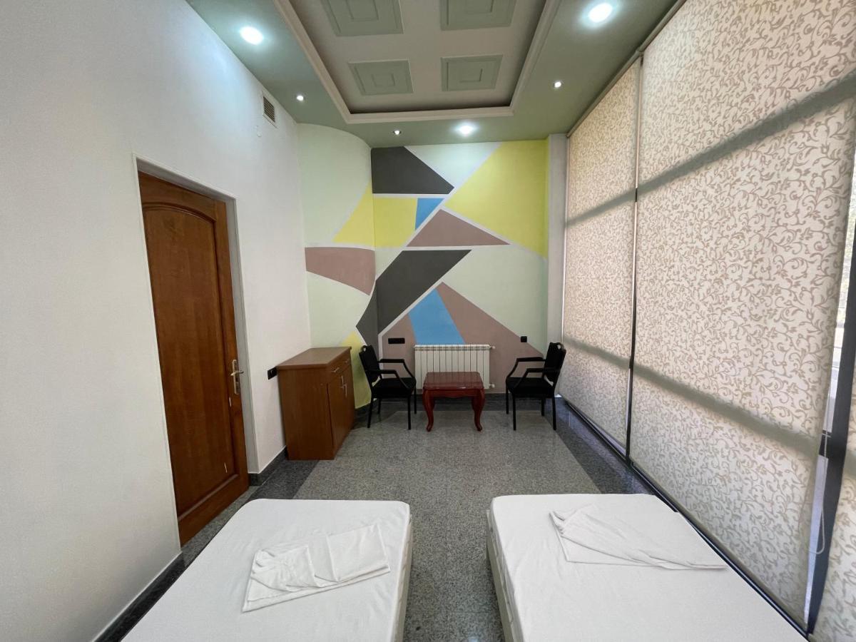 Joy Hotel Apartament Єреван Екстер'єр фото