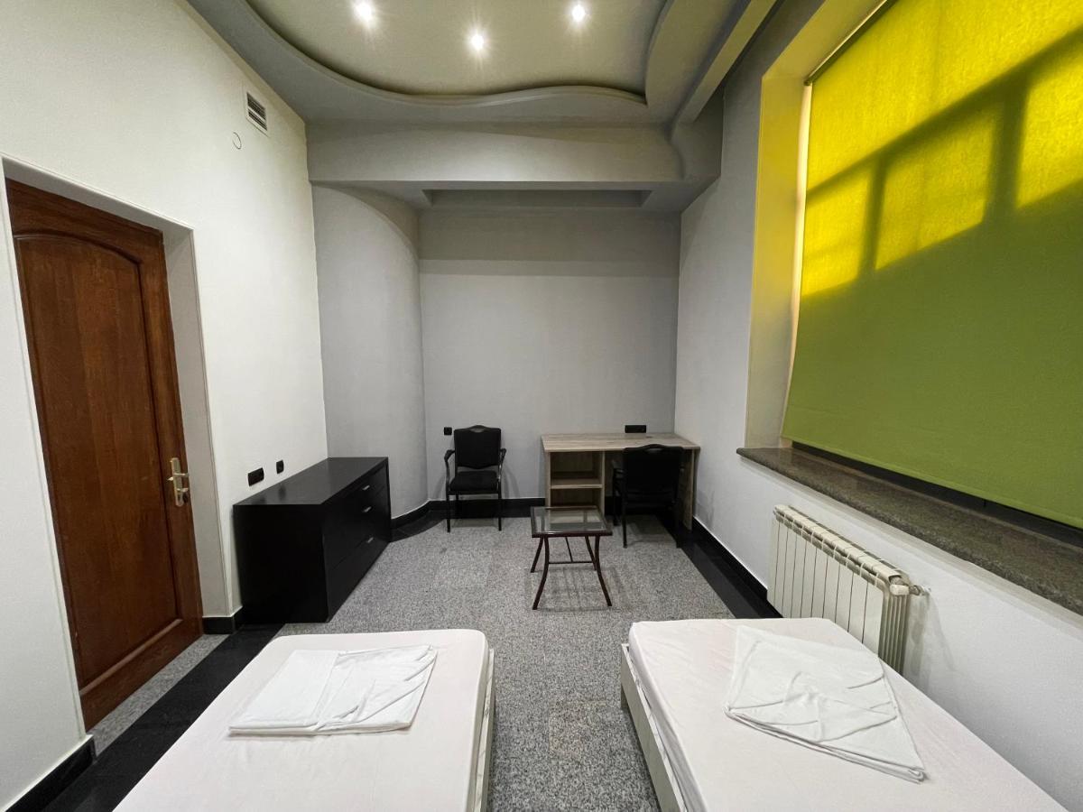Joy Hotel Apartament Єреван Екстер'єр фото